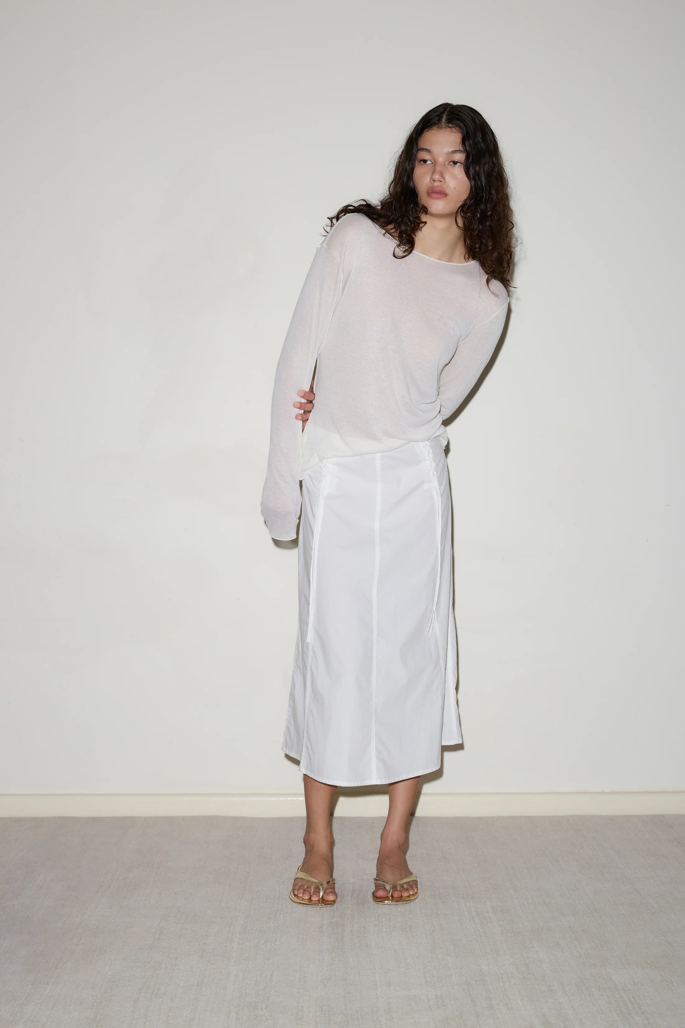 DEIJI STUDIOS KNIT LONG SLEEVE IN OFF WHITE