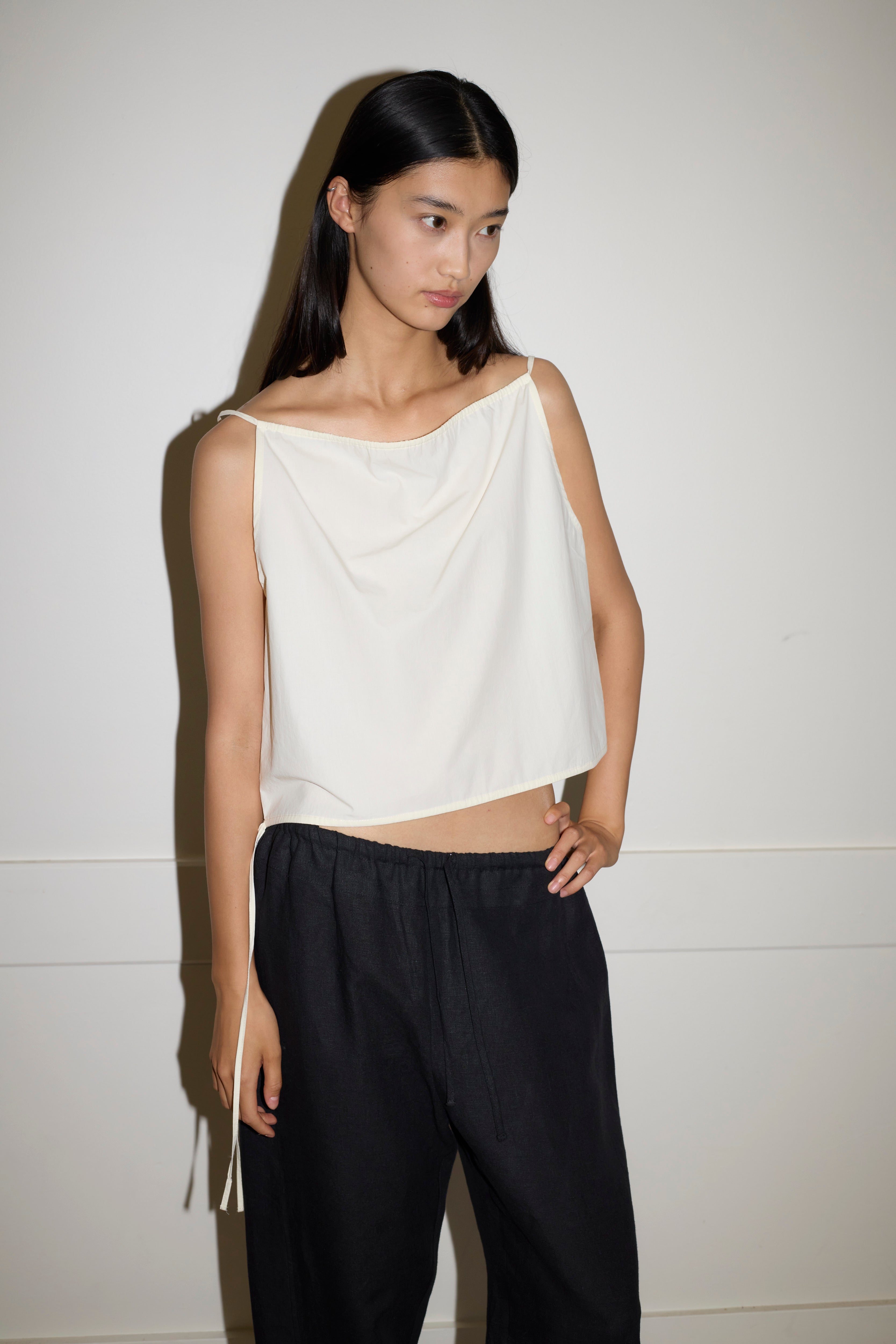 DEIJI STUDIO SIMPLE TOP BUTTER WHITE