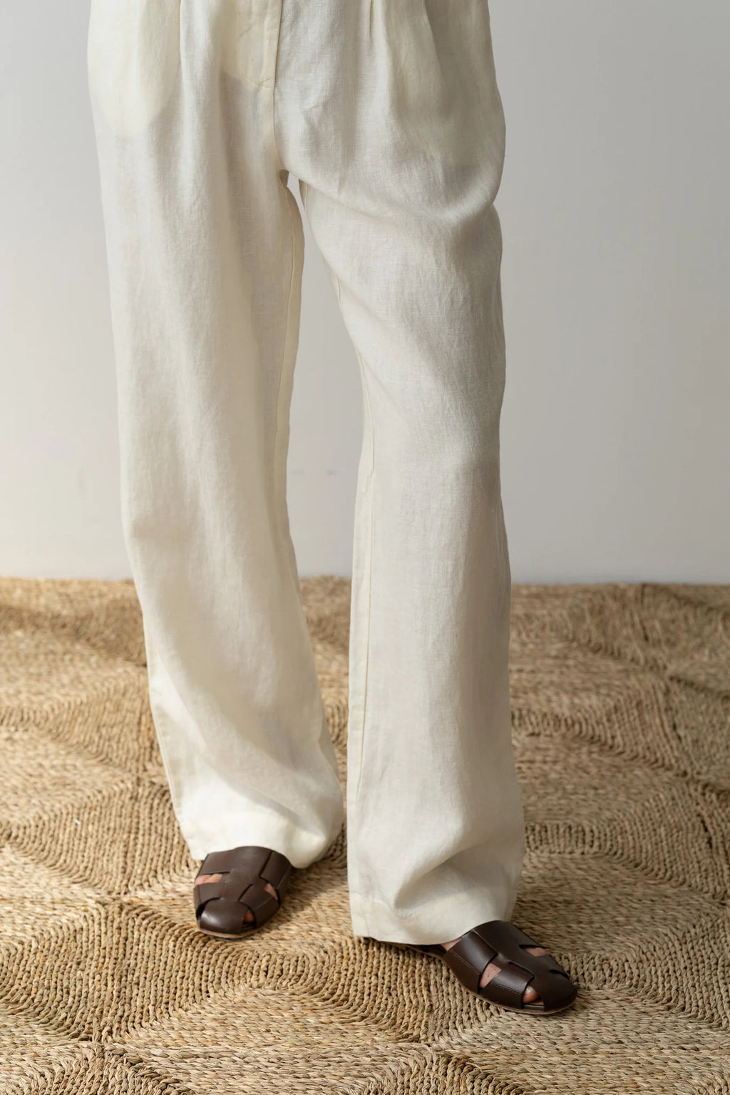 DONNI LINEN PLEATED TROUSER IN CREME