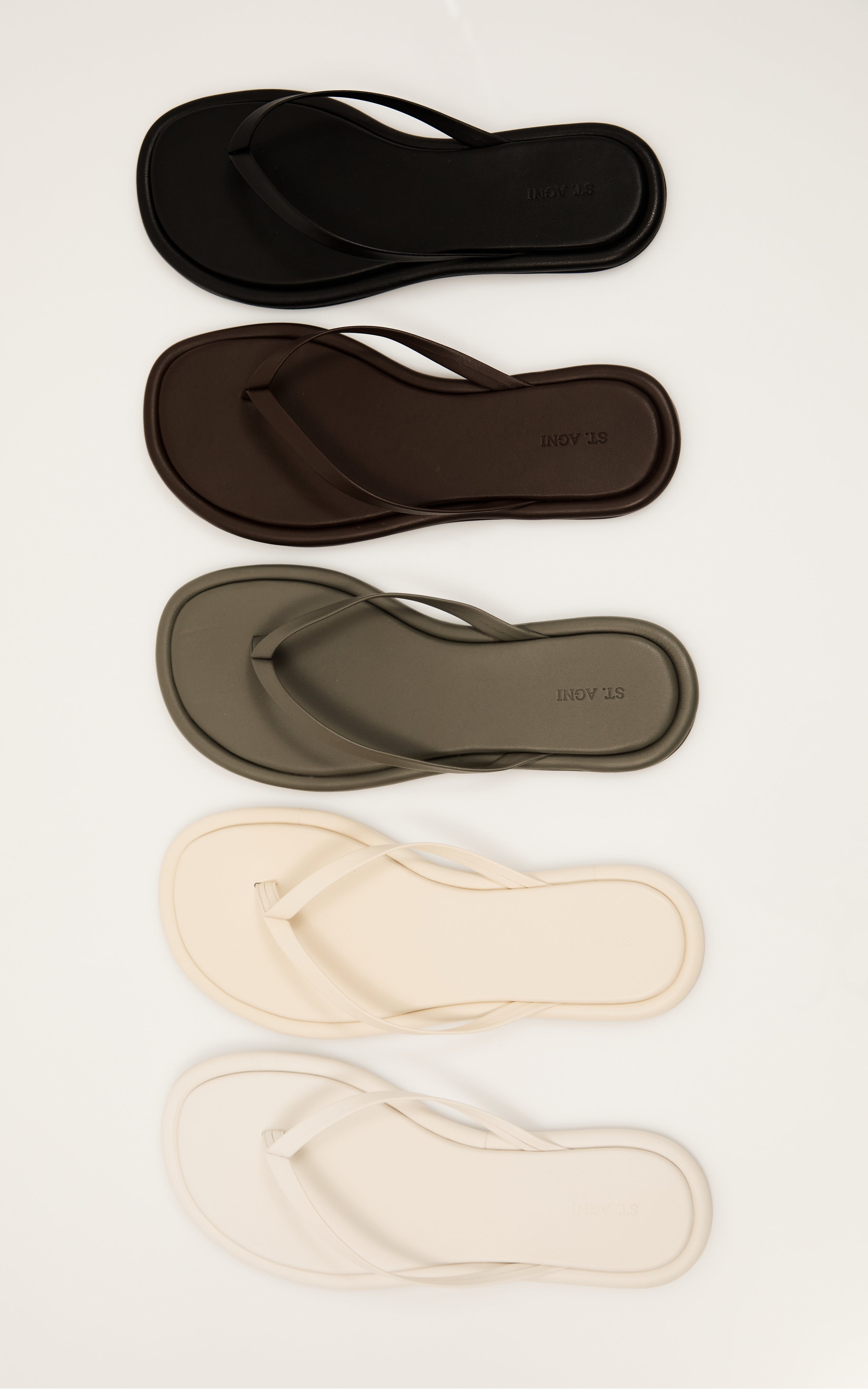 ST. AGNI FLIP FLOP IN BLACK