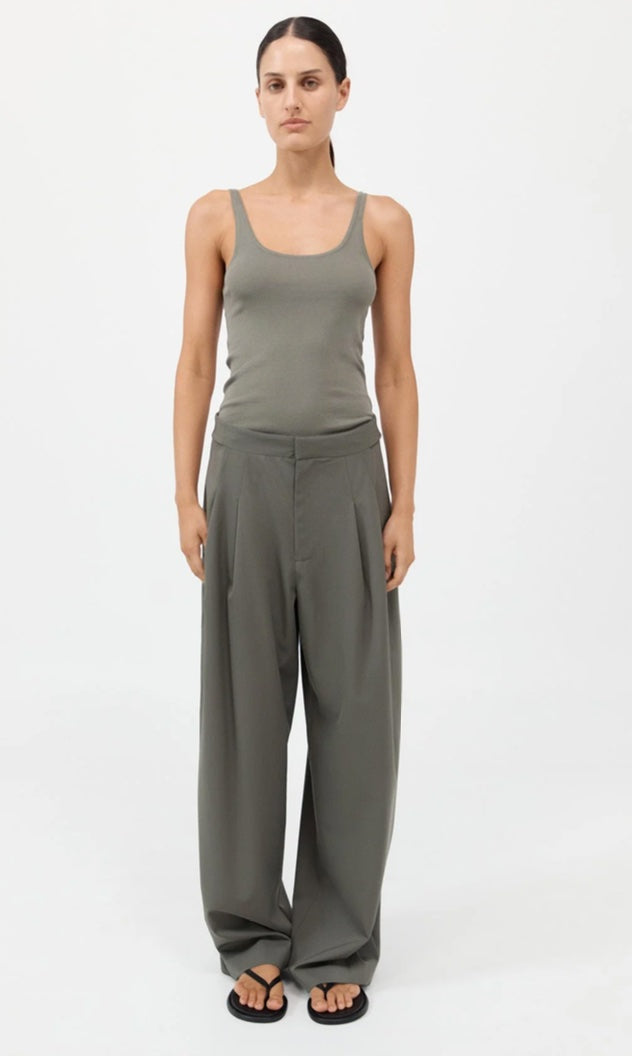 ST. AGNI ADJUSTABLE PANTS IN SMOKEY OLIVE