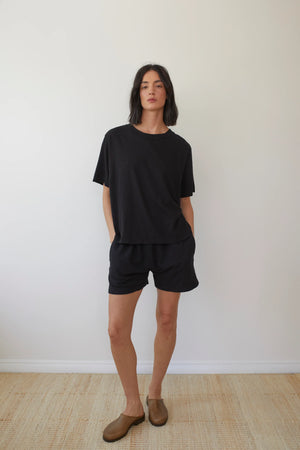 WOL HIDE EASY BOX TEE IN BLACK