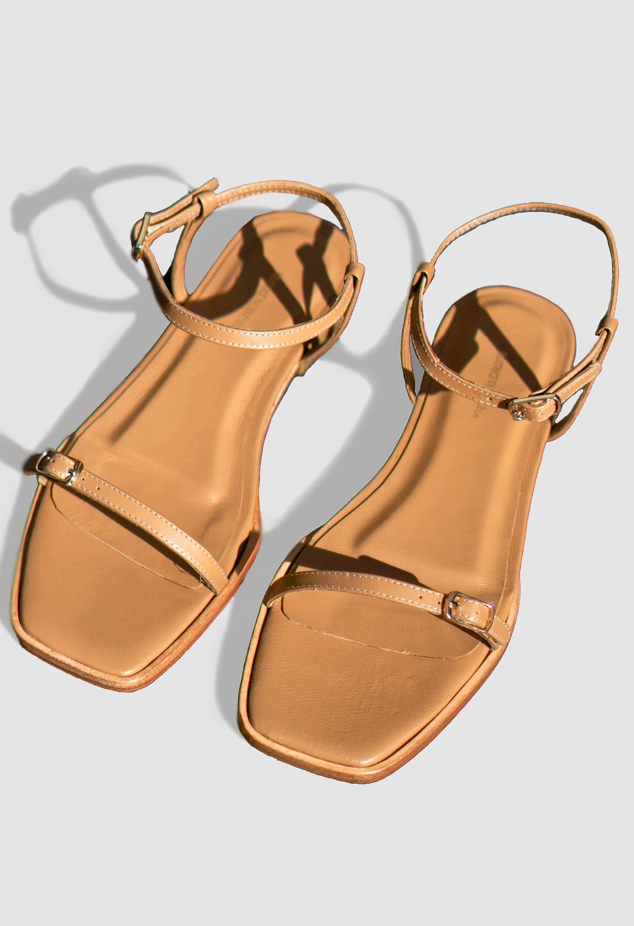 BEATRICE VALENZUELA ANTIGUA SANDAL