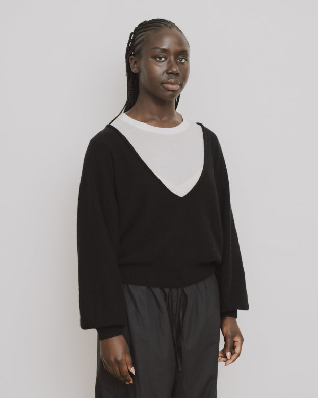 BASERANGE SOAR V NECK IN RECYCLED CASHMERE