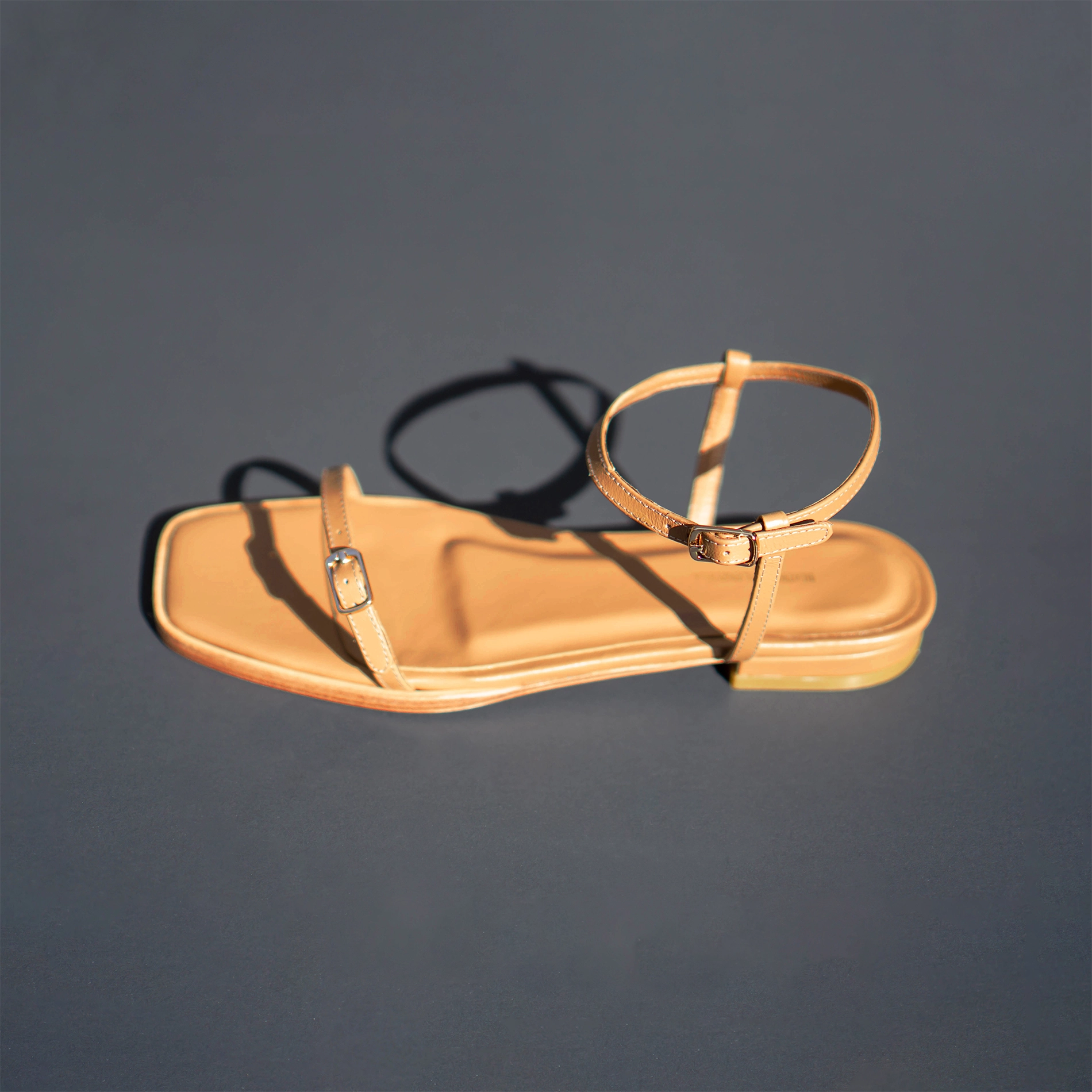 BEATRICE VALENZUELA ANTIGUA SANDAL