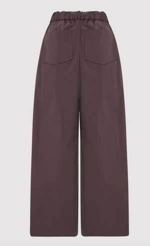 ST. AGNI RELAXED PANTS IN CHOCOLATE PLUM