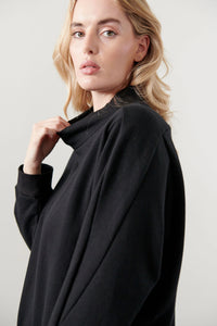 WOL HIDE MOCKNECK IN BLACK